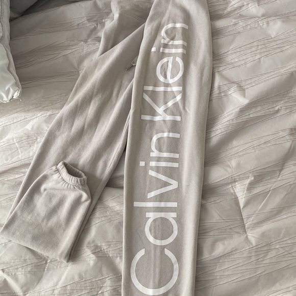 CALVIN KLEIN SWEATPANTS - Picture 1 of 5